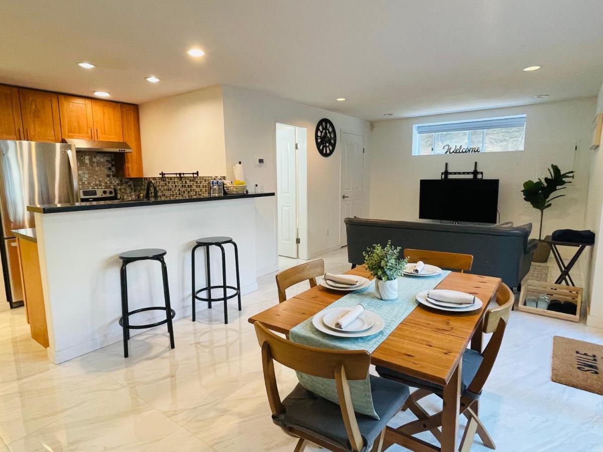Adorable 2-Bedroom Basement In Vancouver Kültér fotó